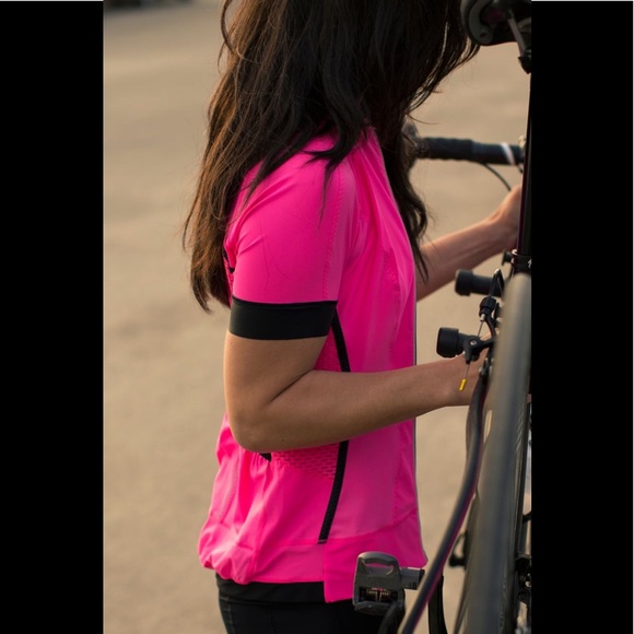 💕LULULEMON PACELINE JERSEY-PINKELICIOUS,12💕 - Picture 2 of 16